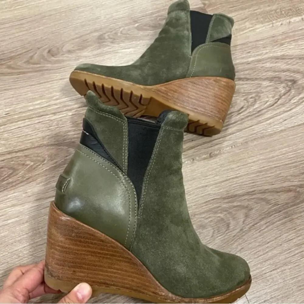 Sorel step out